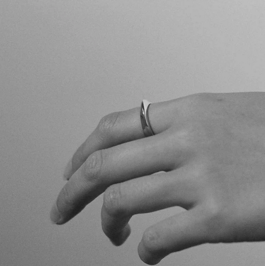 Leroy - Mobius Strip Ring - Gold