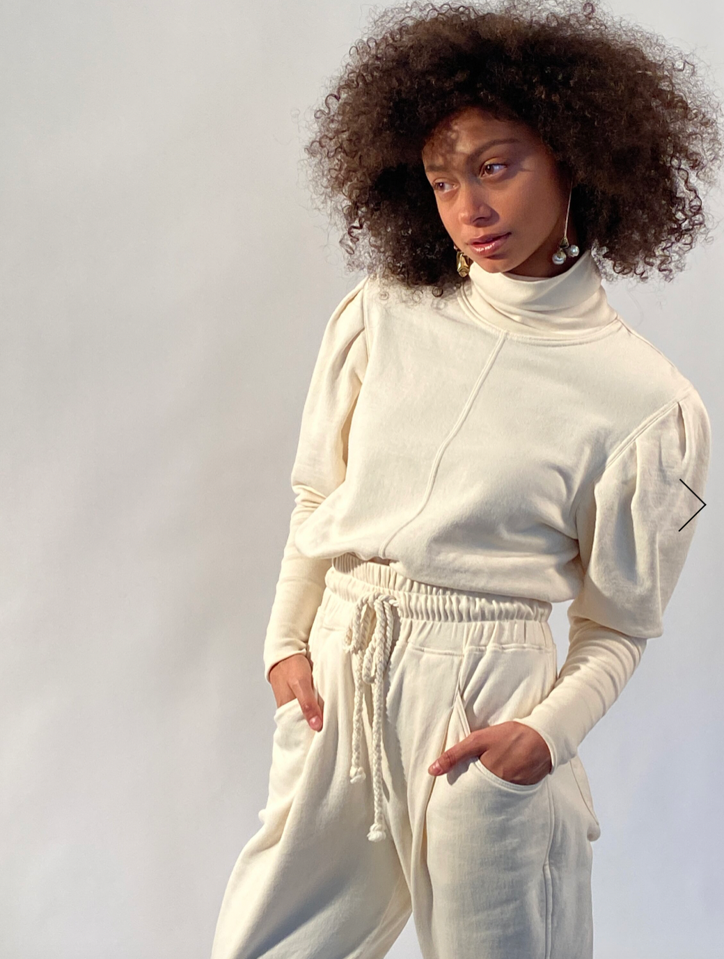 The Undyed Funnel Neck - THE WAIGHT